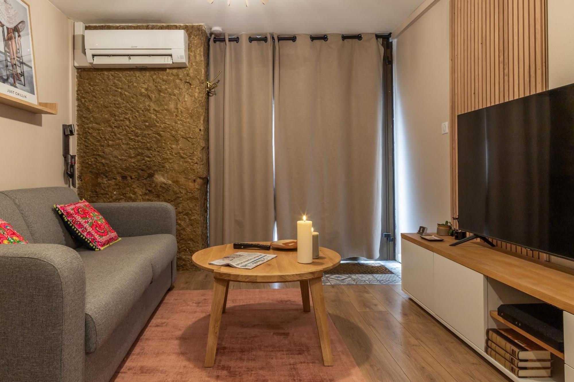 Host - Duplex Insolite & Chic - Ancienne Librairie Appartement Lyon